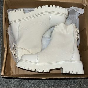 LIKE NEW, SHEIN Cream colored women’s boots